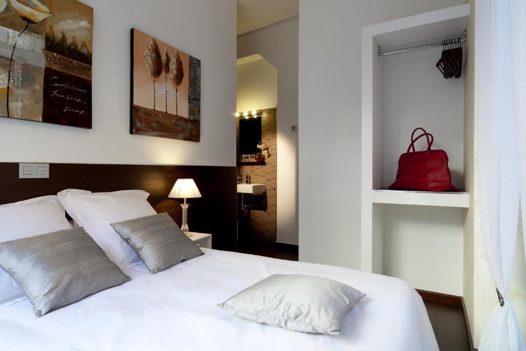 Thc Latina Hostel Мадрид Экстерьер фото